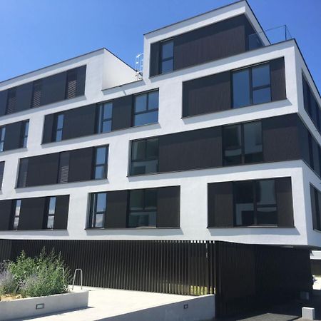 B&B Kelly Plus Lausanne Luaran gambar