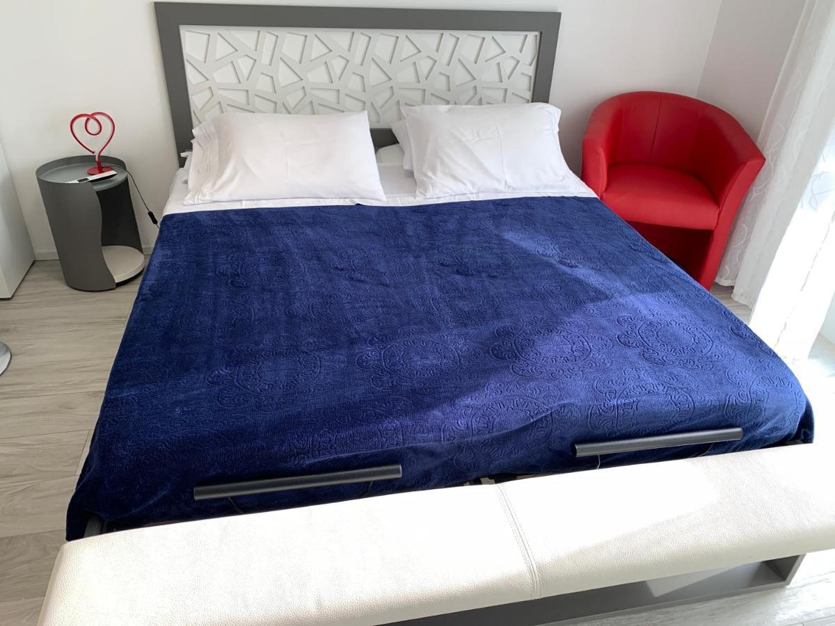 B&B Kelly Plus Lausanne Luaran gambar