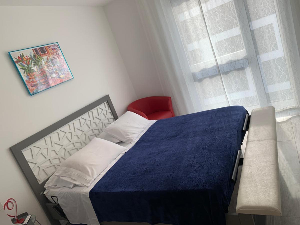 B&B Kelly Plus Lausanne Luaran gambar