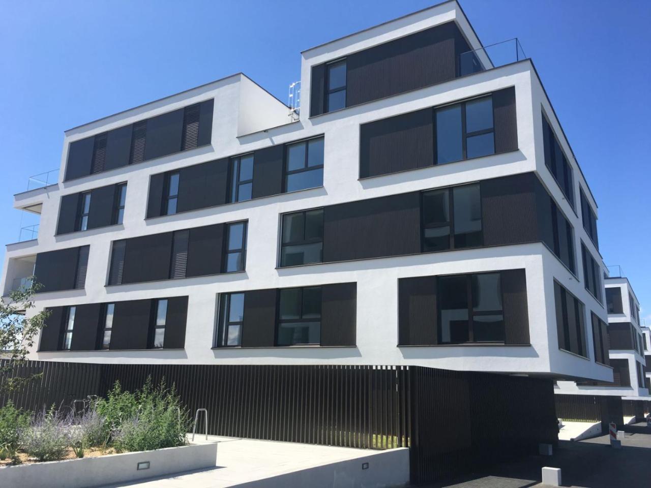 B&B Kelly Plus Lausanne Luaran gambar