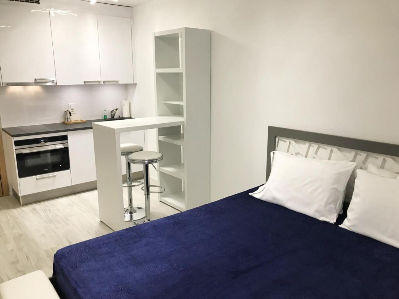 B&B Kelly Plus Lausanne Luaran gambar